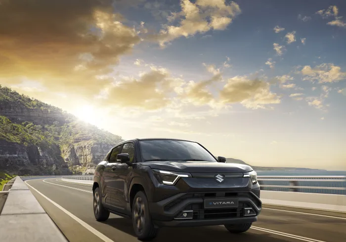 e-Vitara מקדימה
